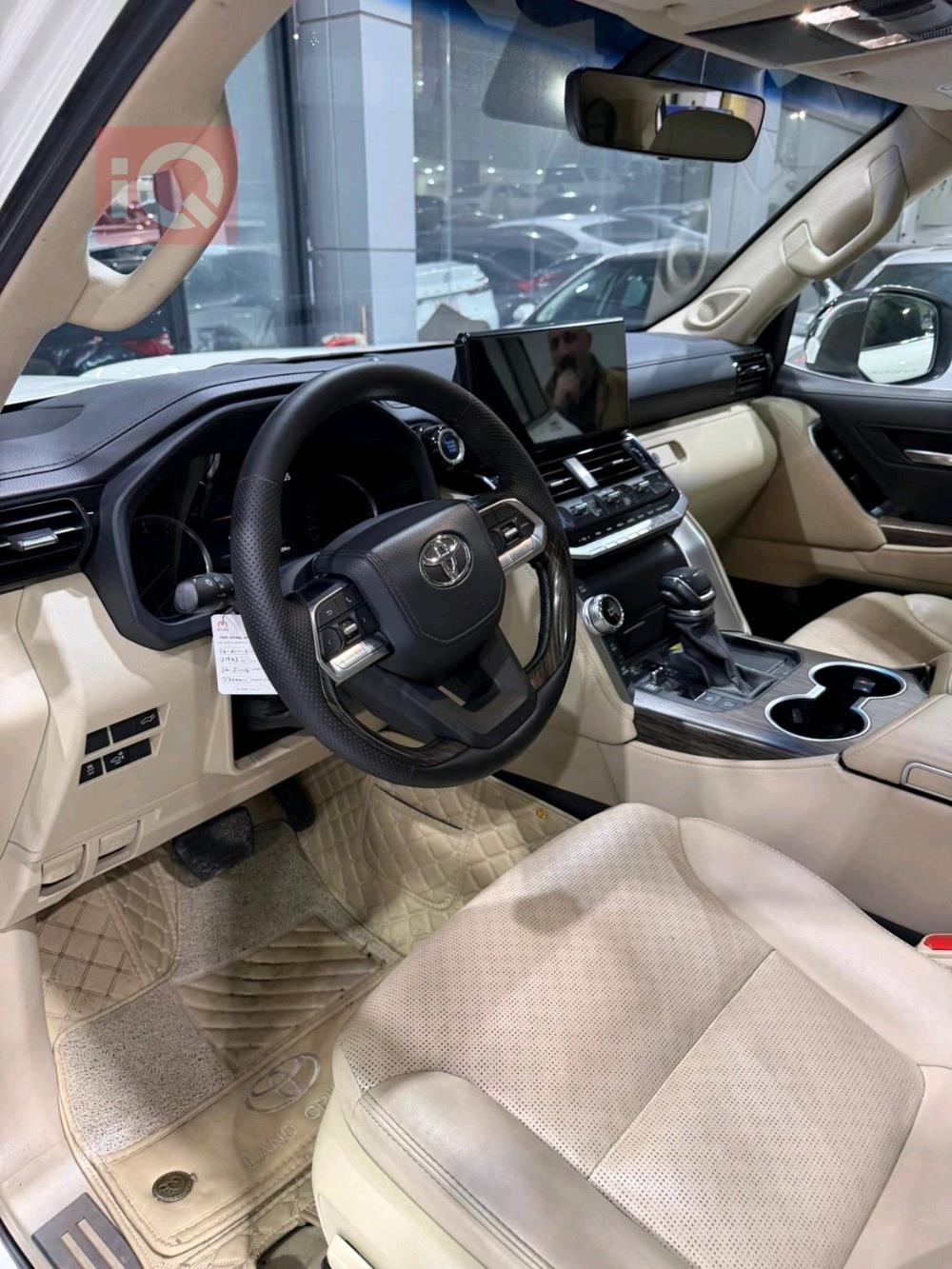 تويوتا لاندكروزر